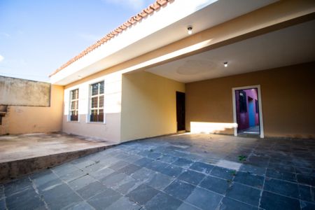 Casa para alugar com 210m², 2 quartos e 4 vagasGaragem