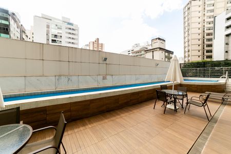 Apartamento para alugar com 70m², 1 quarto e 2 vagasÁrea comum - Piscina