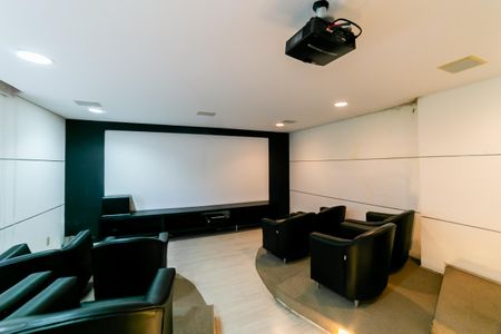 Apartamento para alugar com 70m², 1 quarto e 2 vagasSala de Cinema