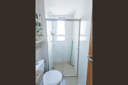 Banheiro de kitnet/studio à venda com 1 quarto, 37m² em Dona Clara, Belo Horizonte