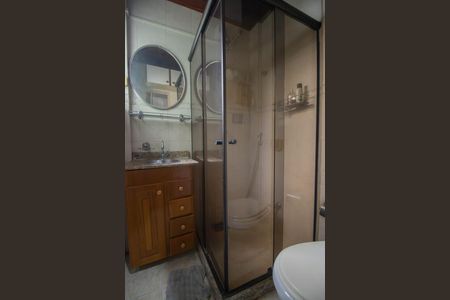 Casa para alugar com 140m², 3 quartos e sem vaga Casa para alugar com 140m², 3 quartos e sem vagaBanheiro da Suíte 1