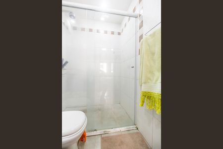 Apartamento à venda com 84m², 3 quartos e 2 vagas Apartamento à venda com 84m², 3 quartos e 2 vagasBanheiro da Suíte