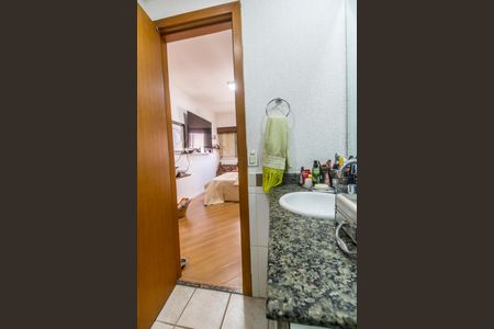 Apartamento à venda com 84m², 3 quartos e 2 vagas Apartamento à venda com 84m², 3 quartos e 2 vagasBanheiro da Suíte