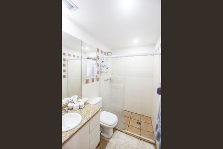 Apartamento à venda com 84m², 3 quartos e 2 vagas Apartamento à venda com 84m², 3 quartos e 2 vagasBanheiro 2