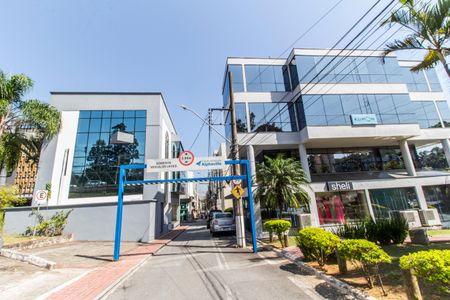 Apartamento à venda com 84m², 3 quartos e 2 vagas Apartamento à venda com 84m², 3 quartos e 2 vagasVista da Rua