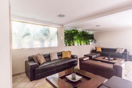 Apartamento à venda com 84m², 3 quartos e 2 vagas Apartamento à venda com 84m², 3 quartos e 2 vagasHall de entrada