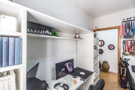 Apartamento à venda com 84m², 3 quartos e 2 vagas Apartamento à venda com 84m², 3 quartos e 2 vagasQuarto 3