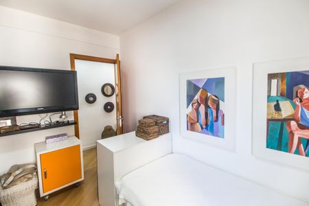 Apartamento à venda com 84m², 3 quartos e 2 vagas Apartamento à venda com 84m², 3 quartos e 2 vagasQuarto 2