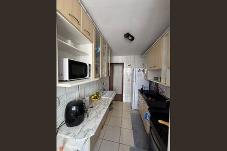 Apartamento à venda com 55m², 2 quartos e 1 vagaCozinha