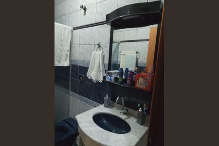 Casa à venda com 4 quartos, 240m² em Jardim Las Vegas, Santo André