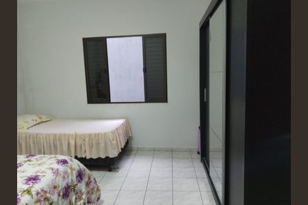 Casa à venda com 4 quartos, 240m² em Jardim Las Vegas, Santo André