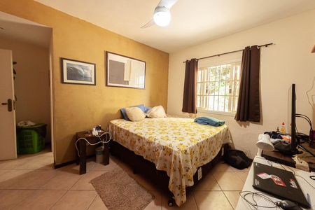 Casa à venda com 6 quartos, 450m² em Pendotiba, Niterói