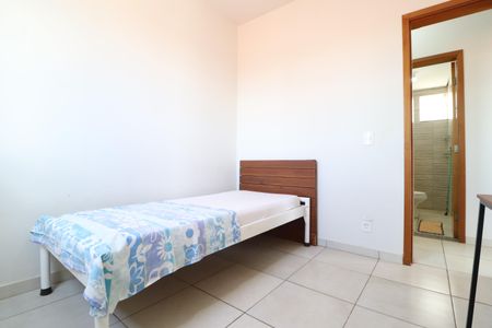 Quarto 1 de apartamento para alugar com 3 quartos, 75m² em Alto Umuarama, Uberlândia