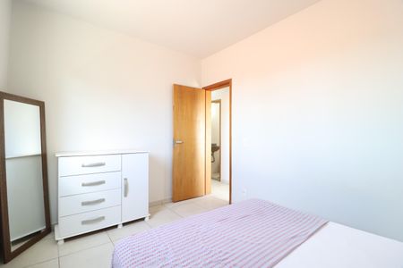Apartamento para alugar com 75m², 3 quartos e 2 vagasQuarto 2