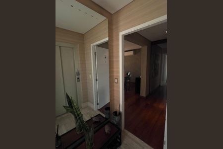 Apartamento à venda com 122m², 2 quartos e 3 vagas Apartamento à venda com 122m², 2 quartos e 3 vagasHall de entrada