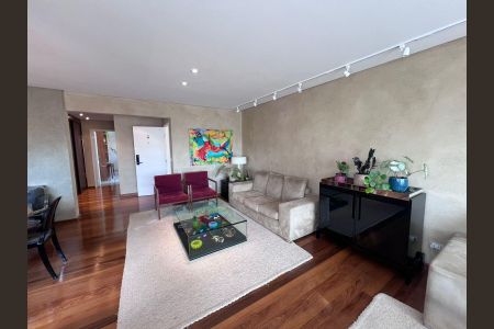 Apartamento à venda com 122m², 2 quartos e 3 vagas Apartamento à venda com 122m², 2 quartos e 3 vagasSala