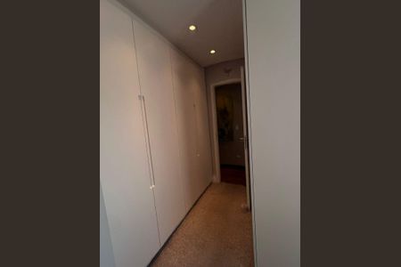 Apartamento à venda com 122m², 2 quartos e 3 vagas Apartamento à venda com 122m², 2 quartos e 3 vagasQuarto 1