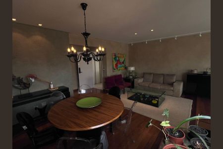 Apartamento à venda com 122m², 2 quartos e 3 vagas Apartamento à venda com 122m², 2 quartos e 3 vagasSalaSala