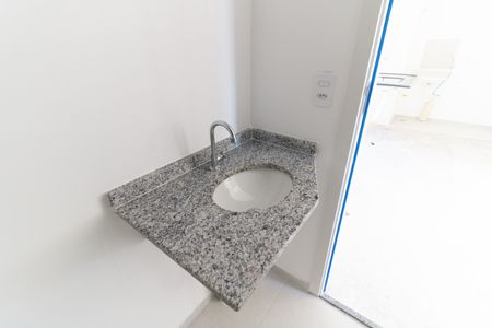 Apartamento à venda com 33m², 2 quartos e sem vaga Apartamento à venda com 33m², 2 quartos e sem vagaBanheiro