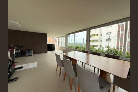 Apartamento à venda com 3 quartos, 434m² em Cerqueira César, São Paulo