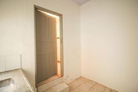 Cozinha de casa para alugar com 1 quarto, 50m² em Vila Anastácio, São Paulo