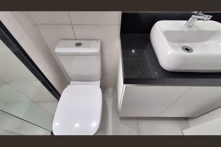 Apartamento à venda com 64m², 2 quartos e 2 vagas Apartamento à venda com 64m², 2 quartos e 2 vagasBanheiro Social