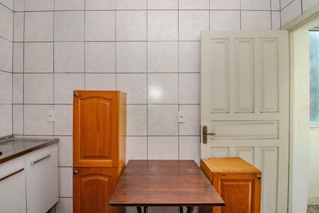 Apartamento para alugar com 55m², 2 quartos e sem vagaCozinha e Área de Serviço