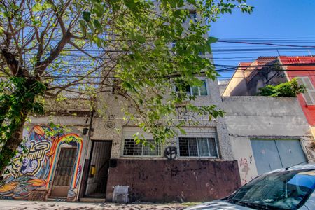 Apartamento para alugar com 55m², 2 quartos e sem vagaFachada