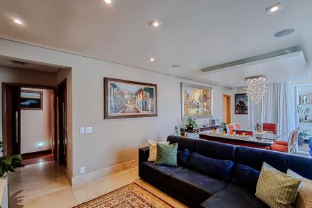 Apartamento à venda com 184m², 4 quartos e 4 vagasSala