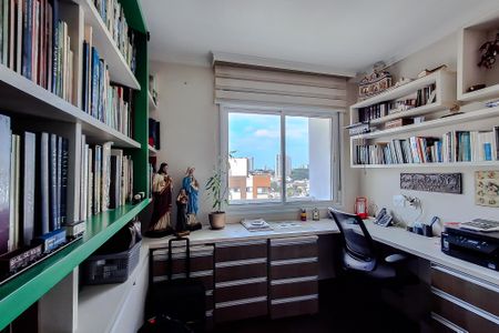 Apartamento à venda com 184m², 4 quartos e 4 vagasQuarto 2 - Suíte