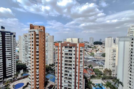 Apartamento à venda com 184m², 4 quartos e 4 vagasVista da Suíte 2