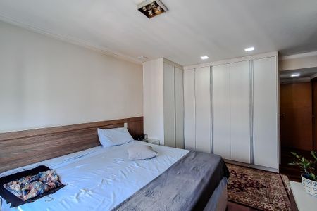 Apartamento à venda com 184m², 4 quartos e 4 vagasQuarto 2 - Suíte