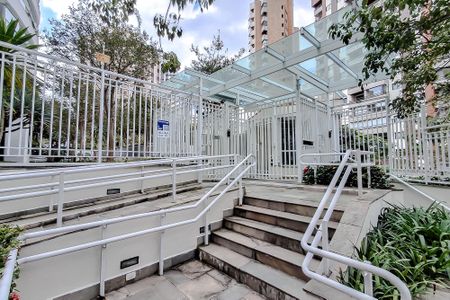 Apartamento à venda com 184m², 4 quartos e 4 vagasFachada - Plaquinha