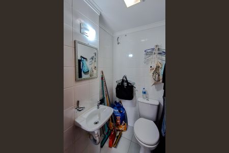 Apartamento à venda com 184m², 4 quartos e 4 vagasBanheiro de serviço