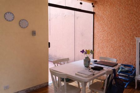 Casa à venda com 3 quartos, 150m² em Vila Cordeiro, São Paulo