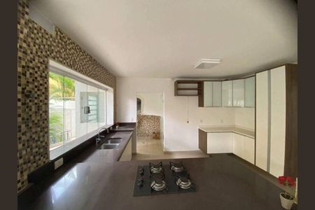 Casa à venda com 350m², 3 quartos e 4 vagas