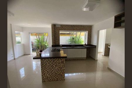 Casa à venda com 350m², 3 quartos e 4 vagas
