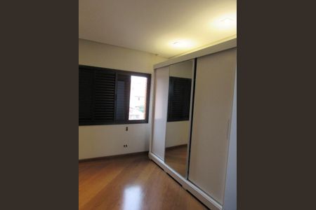 Casa à venda com 3 quartos, 261m² em Taboão, São Bernardo do Campo