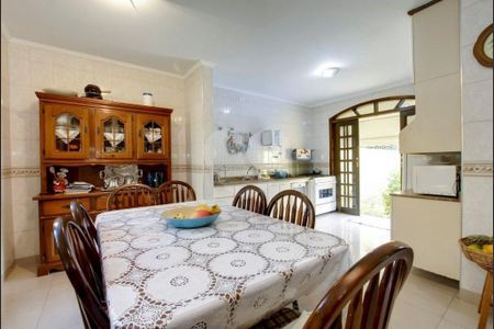 Casa à venda com 3 quartos, 393m² em Santo Amaro, São Paulo