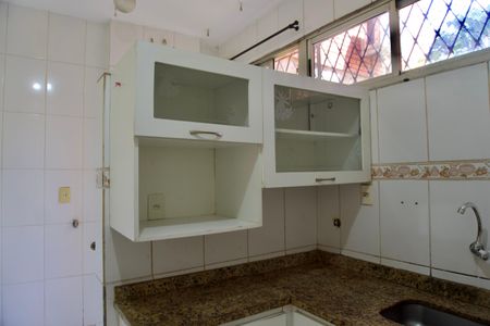Apartamento para alugar com 72m², 2 quartos e 1 vaga Apartamento para alugar com 72m², 2 quartos e 1 vagaCozinha - Armários