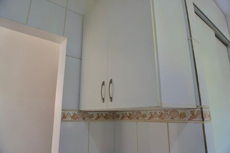 Apartamento para alugar com 72m², 2 quartos e 1 vaga Apartamento para alugar com 72m², 2 quartos e 1 vagaCozinha - Armários