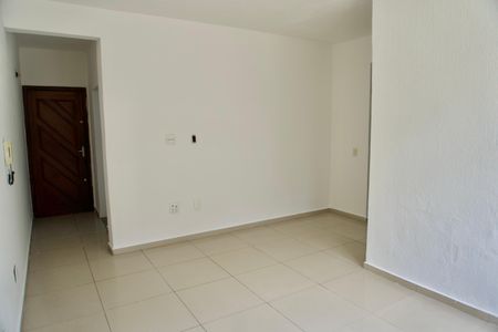 Apartamento para alugar com 72m², 2 quartos e 1 vaga Apartamento para alugar com 72m², 2 quartos e 1 vagaSala