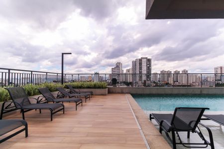 Apartamento à venda com 64m², 2 quartos e 1 vagaÁrea comum - Piscina