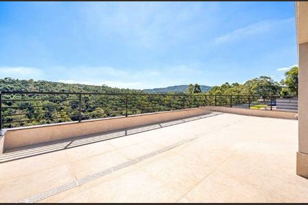 Casa à venda com 420m², 5 quartos e 6 vagas