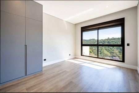Casa à venda com 420m², 5 quartos e 6 vagas