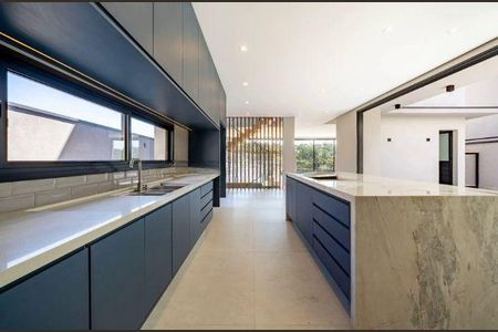 Casa à venda com 420m², 5 quartos e 6 vagas