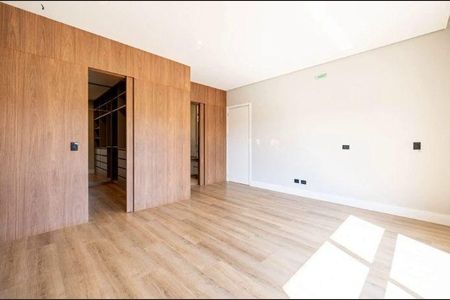 Casa à venda com 420m², 5 quartos e 6 vagas