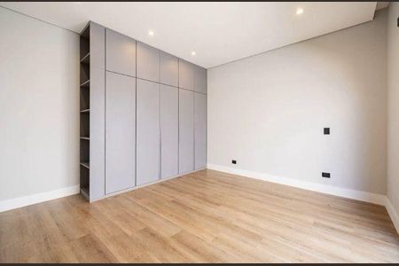 Casa à venda com 420m², 5 quartos e 6 vagas