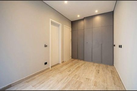 Casa à venda com 420m², 5 quartos e 6 vagas