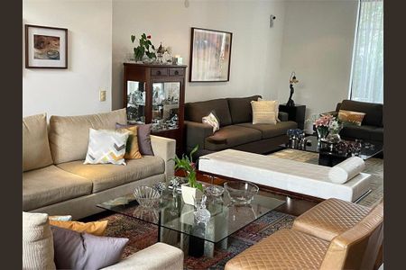 Casa de Condomínio à venda com 4 quartos, 420m² em Fazenda Morumbi, São Paulo